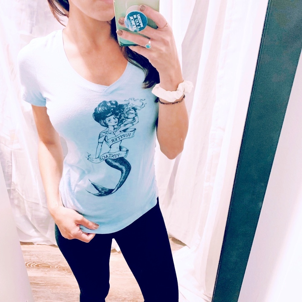 🌞 3 for $15 | Jupiter Vintage V-Neck Tee